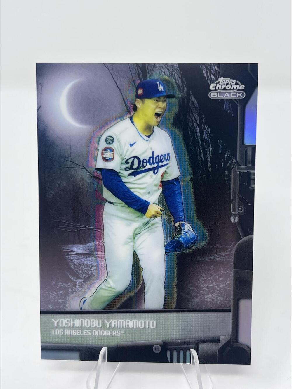 2026 Topps Chrome Black Nocturnal Yoshinobu Yamamoto NOC-21
